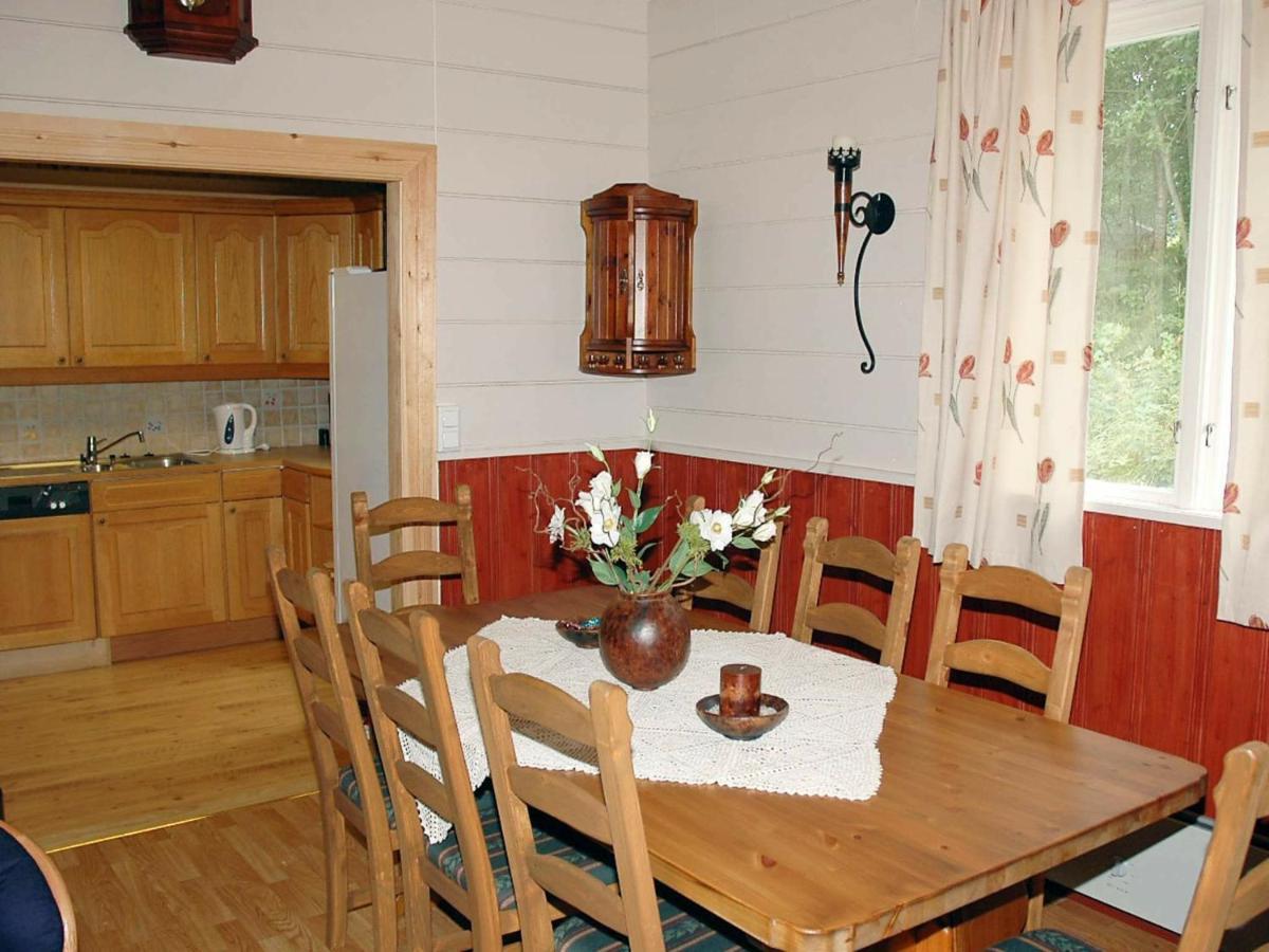 Three-Bedroom Holiday home in Isfjorden Torvik Buitenkant foto